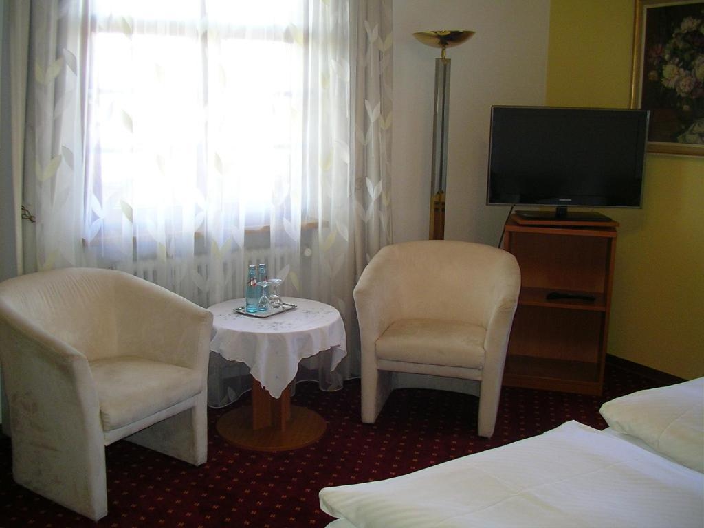 Hotel Landgasthof Kranz Huefingen Phòng bức ảnh