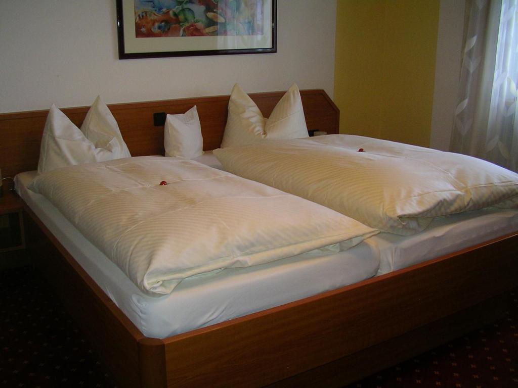 Hotel Landgasthof Kranz Huefingen Phòng bức ảnh